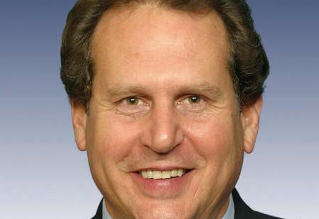 Former Miami Congressman Lincoln Diaz-Balart Dies at 70