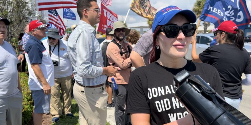 Hundreds of Supporters Rally for Trump in West Palm Beach