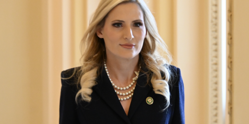 Lee Introduces Bipartisan Bill for Drug Exposure Training, Anti-Fentanyl Resources for Police