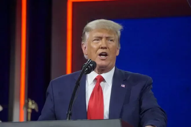 BREAKING: Texas Democratic Rep. Al Green Kicked Out of Trump's Address to Congress